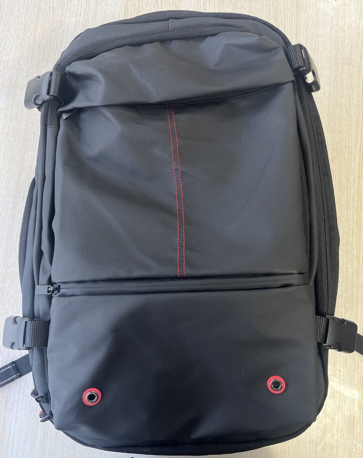 Vacuum Compression Travel Backpack with Dry Wet Separation